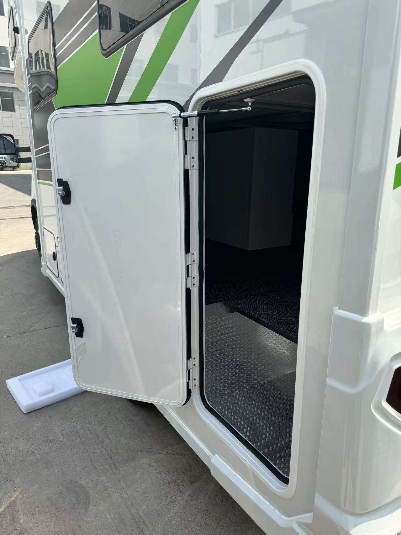 Werkseitig ersetzte Aluminium- – Luggage Bewertung und Preis